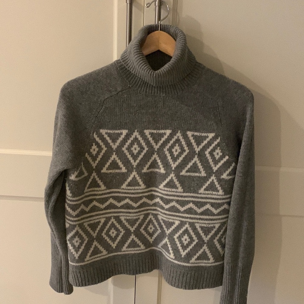 J. Crew Wool Cashmere Blend Fair Isle Turtleneck Knit Sweater Size M. Worn 2x